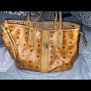 MCM Medium Tote